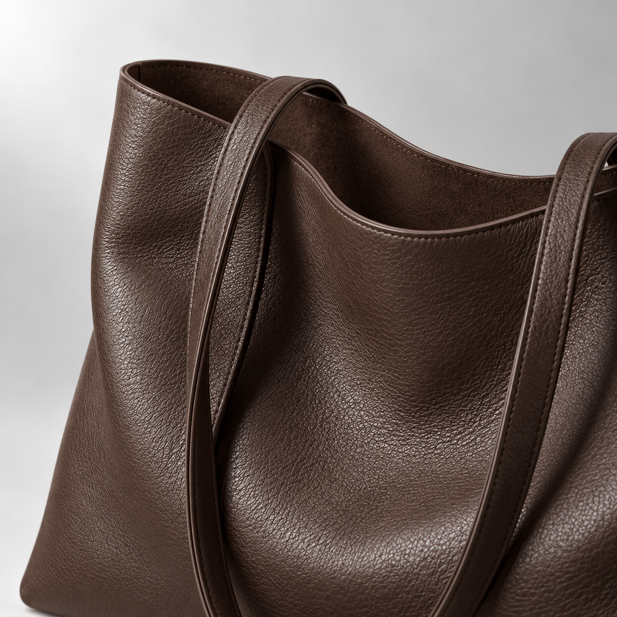 Vela Soft Tote in Espresso — detail view